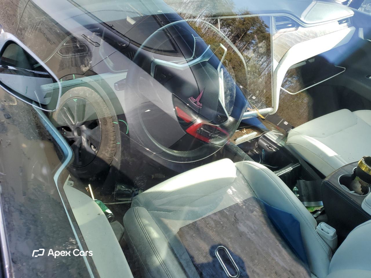 Tesla Model X 2016