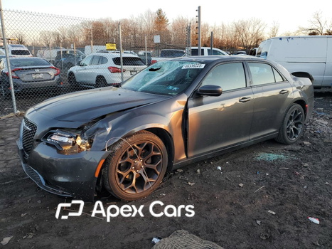 Chrysler 300 2019 - Image 1 of 13