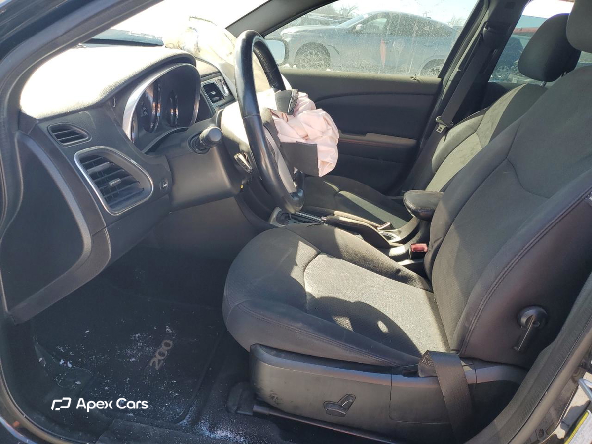 Chrysler 200 2013