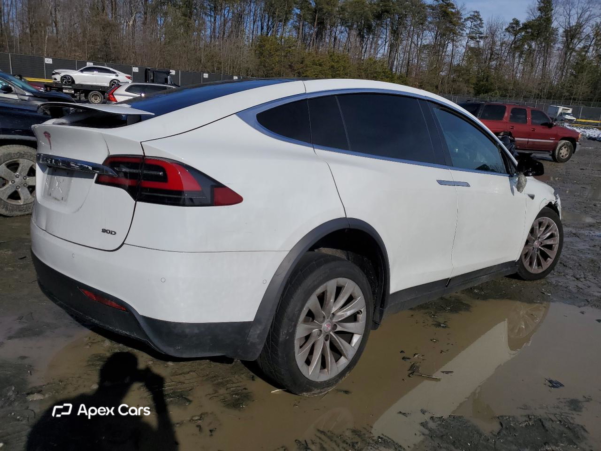 Tesla Model X 2016