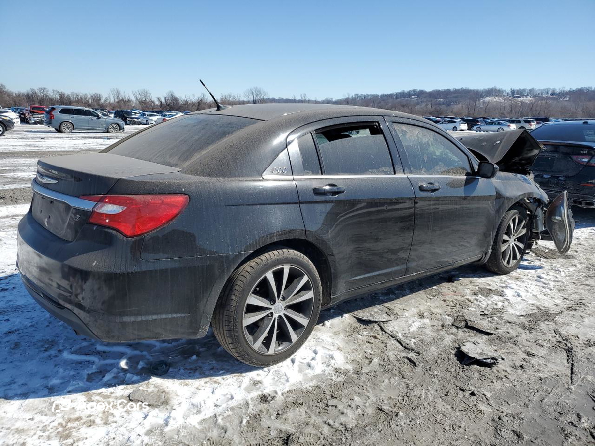 Chrysler 200 2013