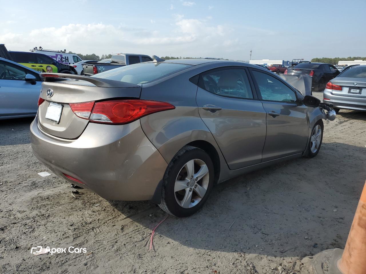 Hyundai Elantra 2013