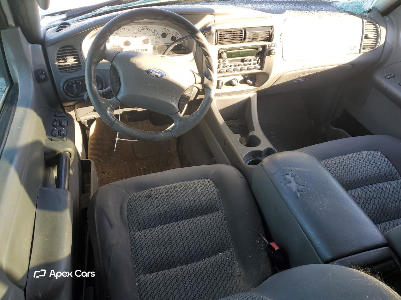 Ford Explorer 2004