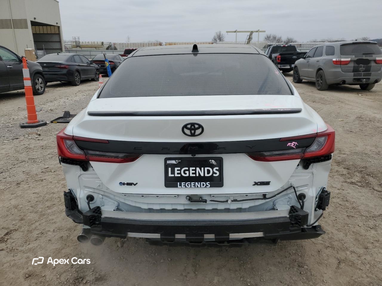 Toyota Camry 2025