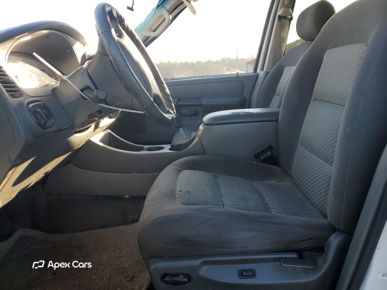 Ford Explorer 2004