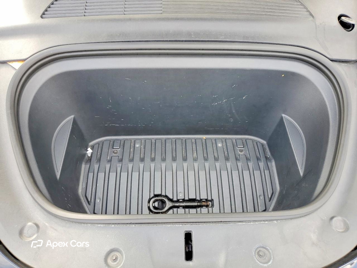 Tesla Model Y 2020