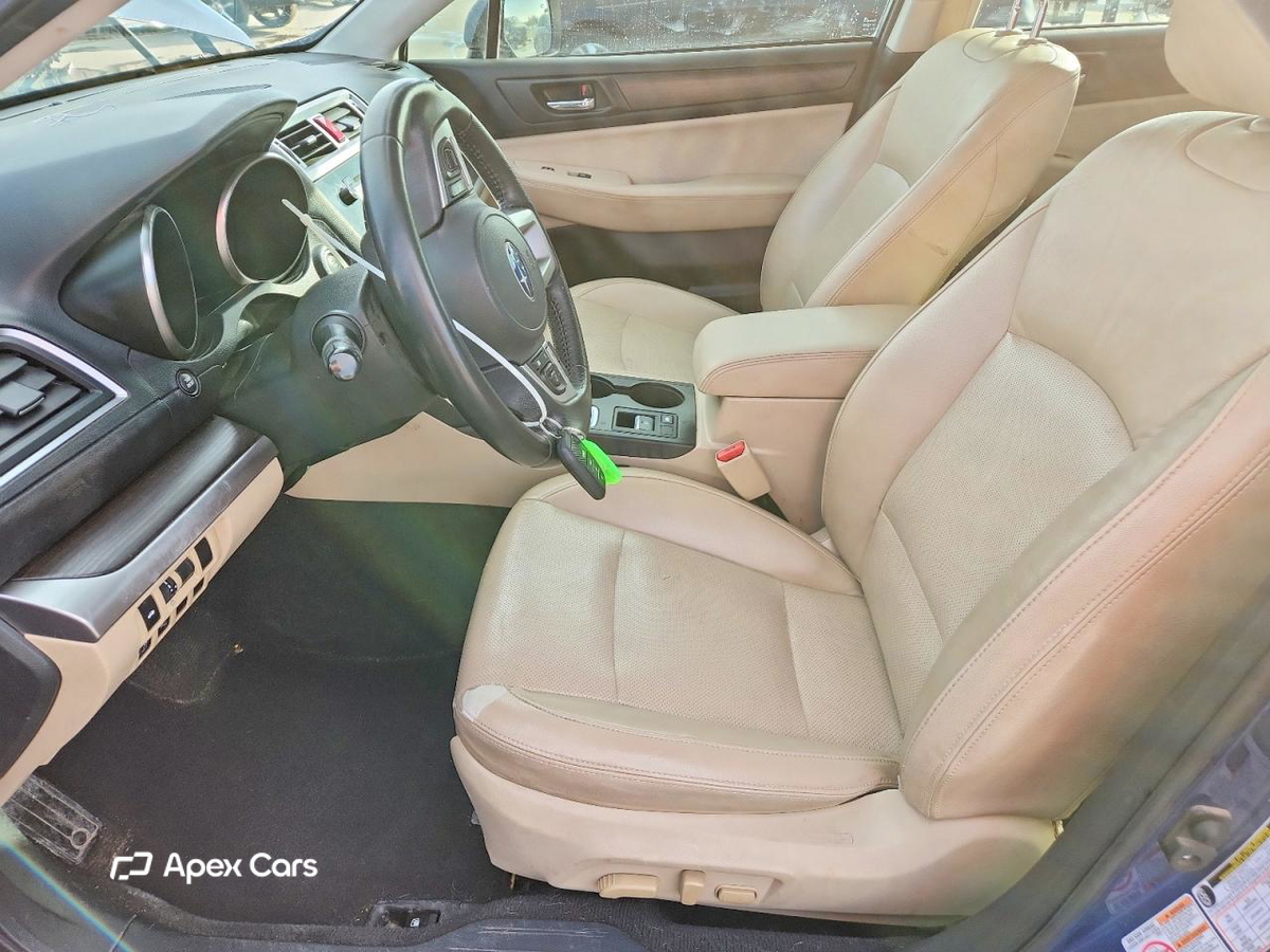 Subaru Legacy 2015