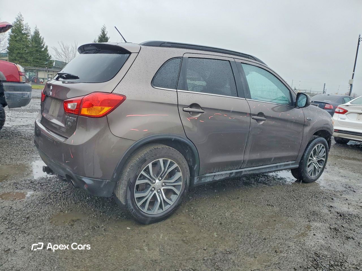 Mitsubishi Outlander 2016