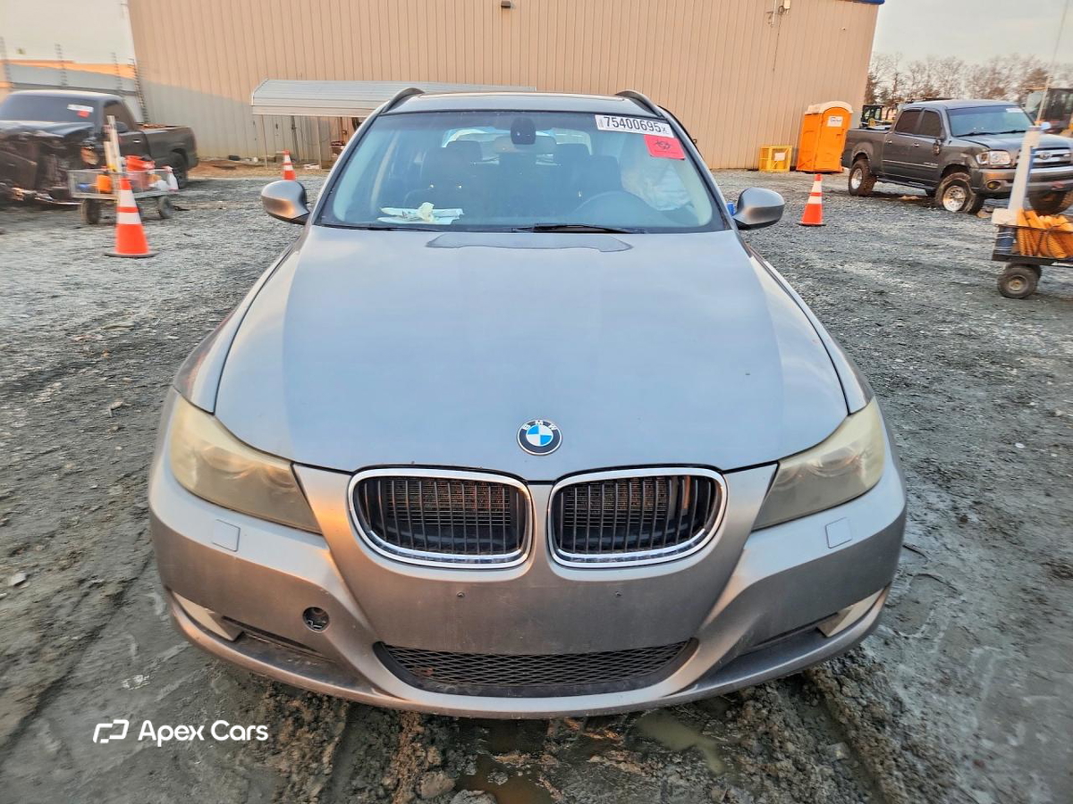 BMW Series 3 2011