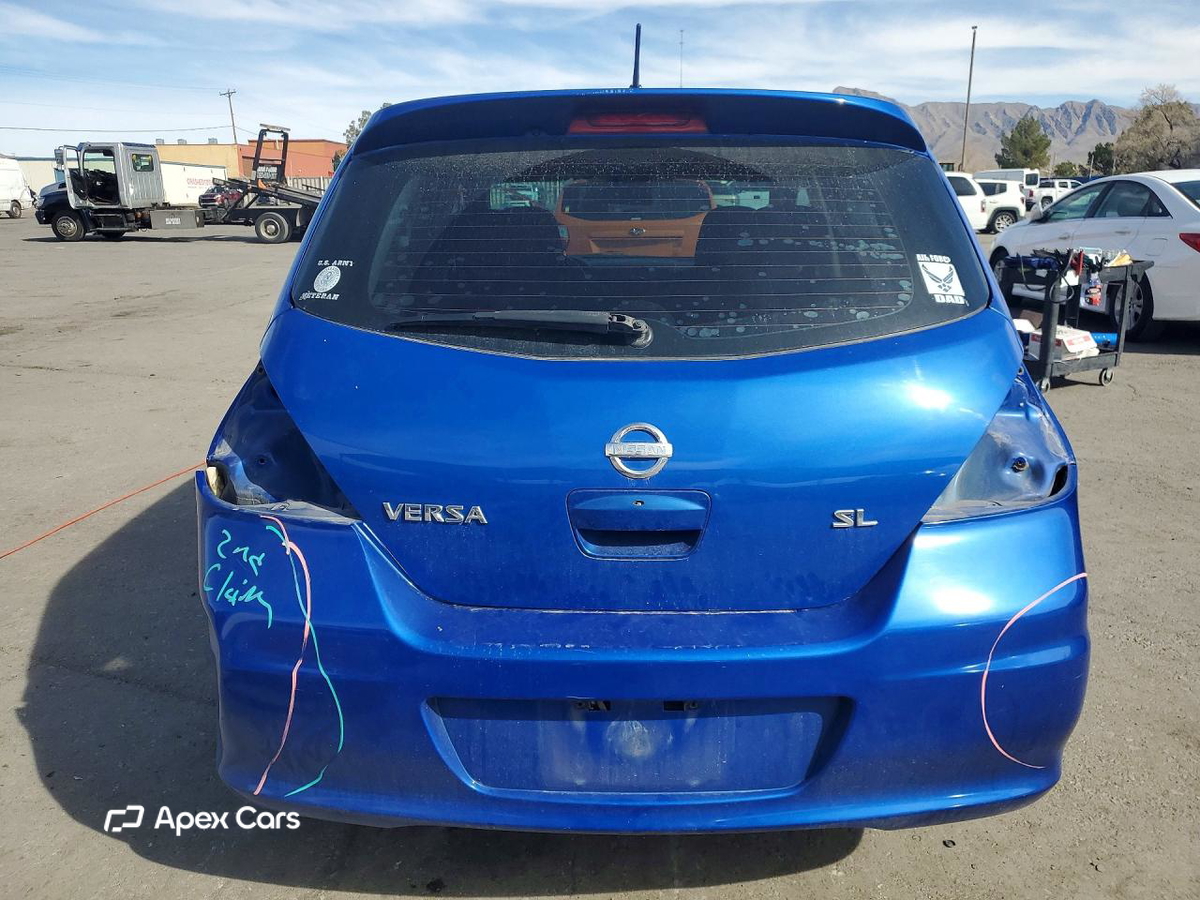 Versa 2010