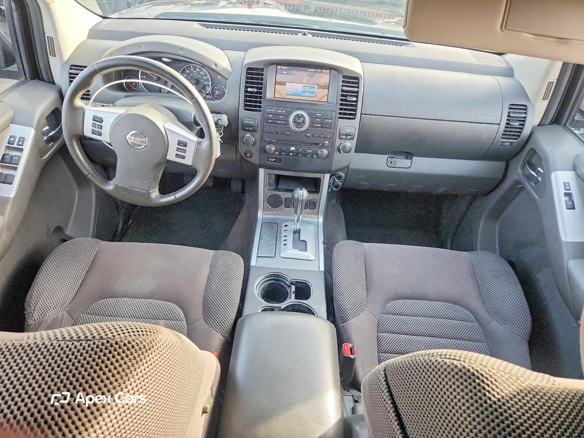 Nissan Pathfinder 2012