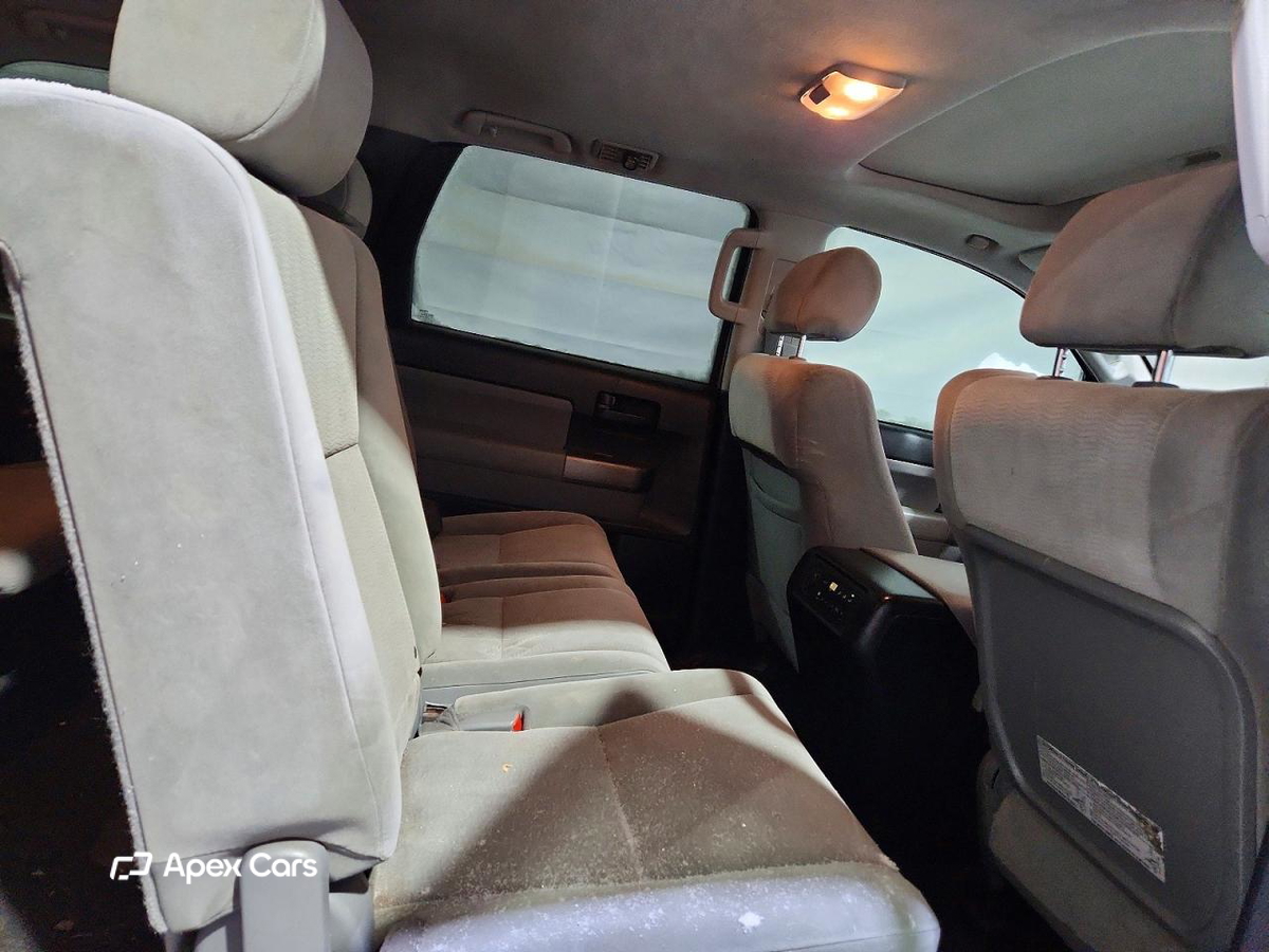 Toyota Sequoia 2012