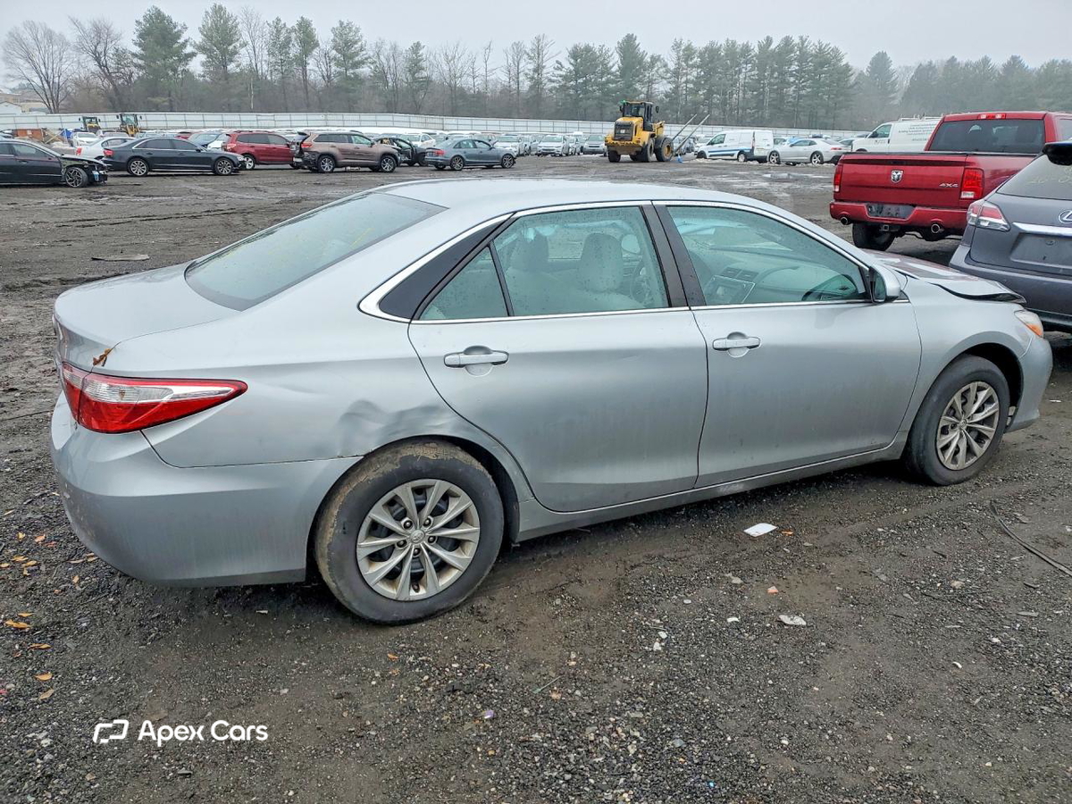 Toyota Camry 2016