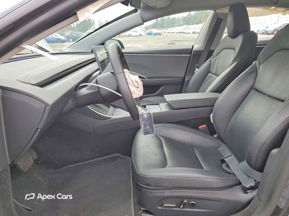 Tesla Model 3 2024