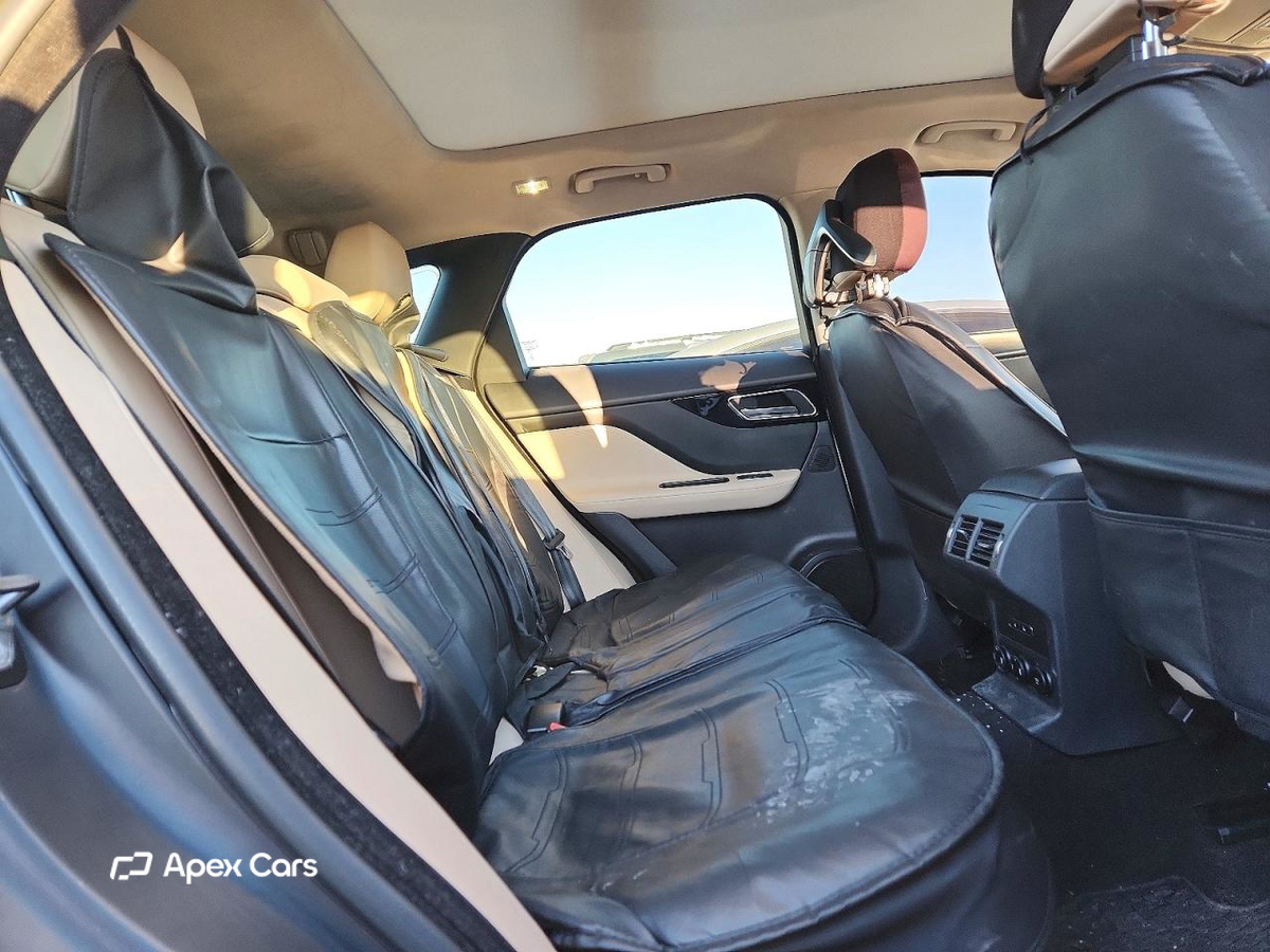 Jaguar F-Pace 2020