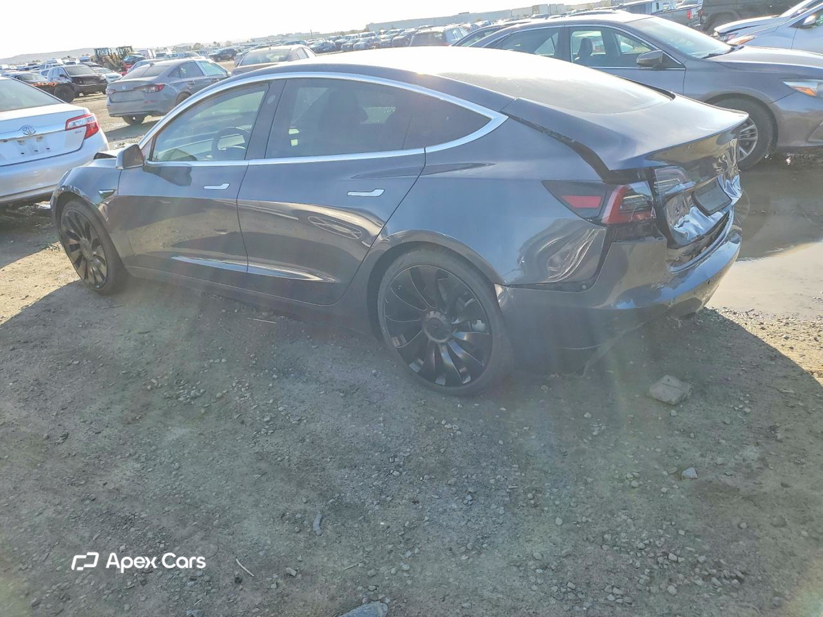 Tesla Model 3 2020