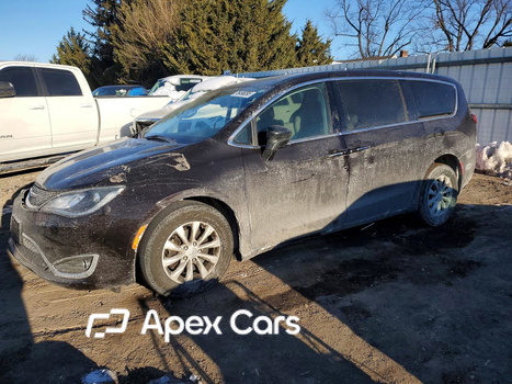 Chrysler Pacifica 2018 - Image 1 of 14