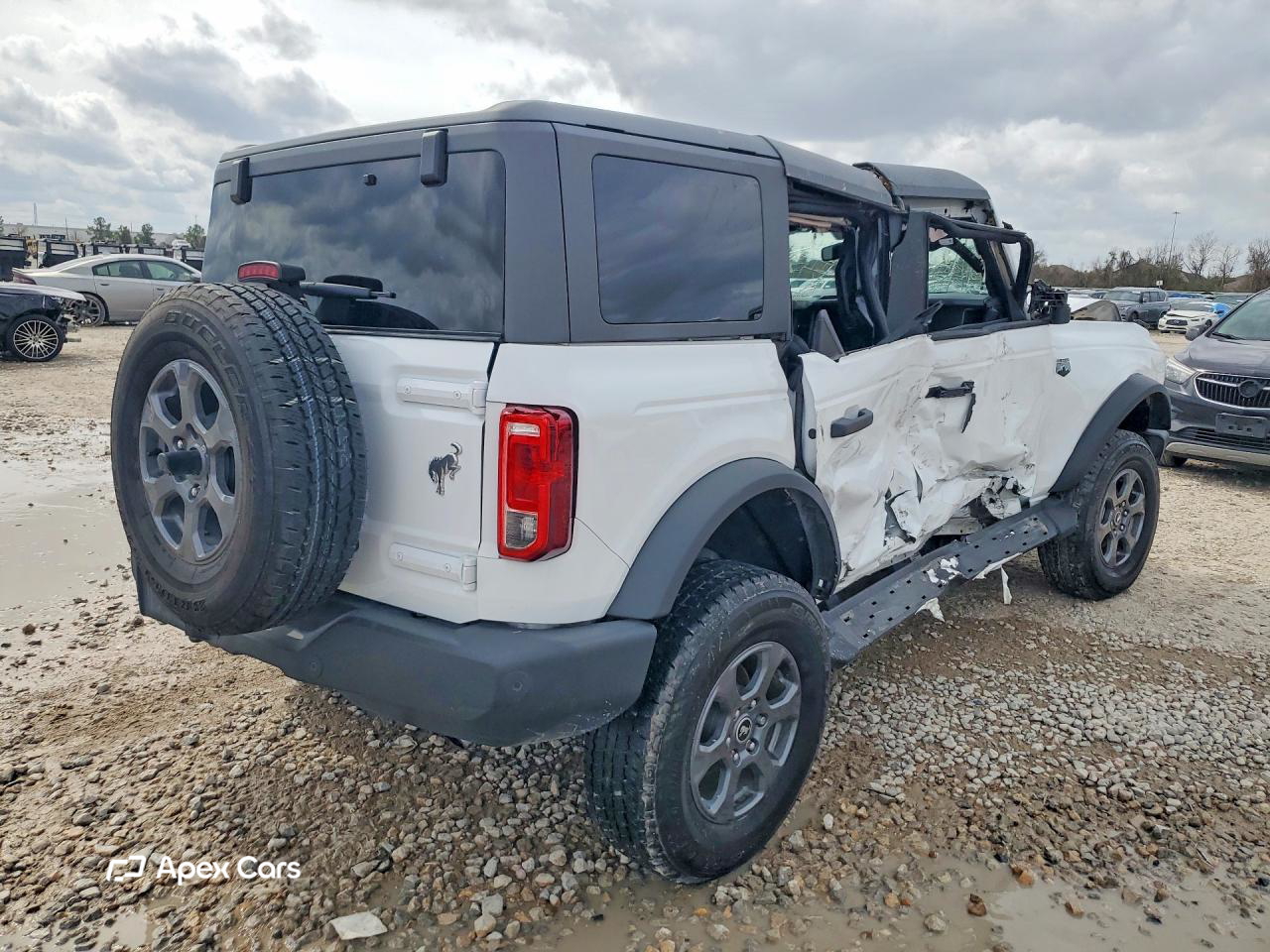 Ford Bronco 2024
