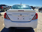 Nissan Versa 2015