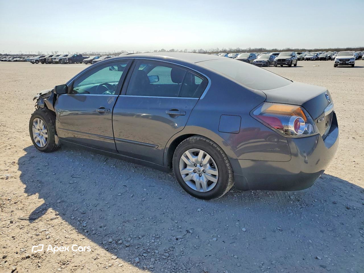 Nissan Altima 2012
