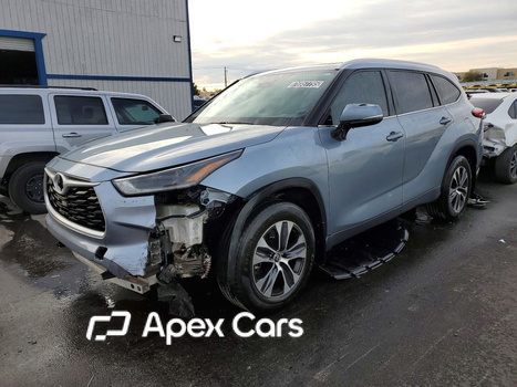 Toyota Highlander 2021 - Image 1 of 13