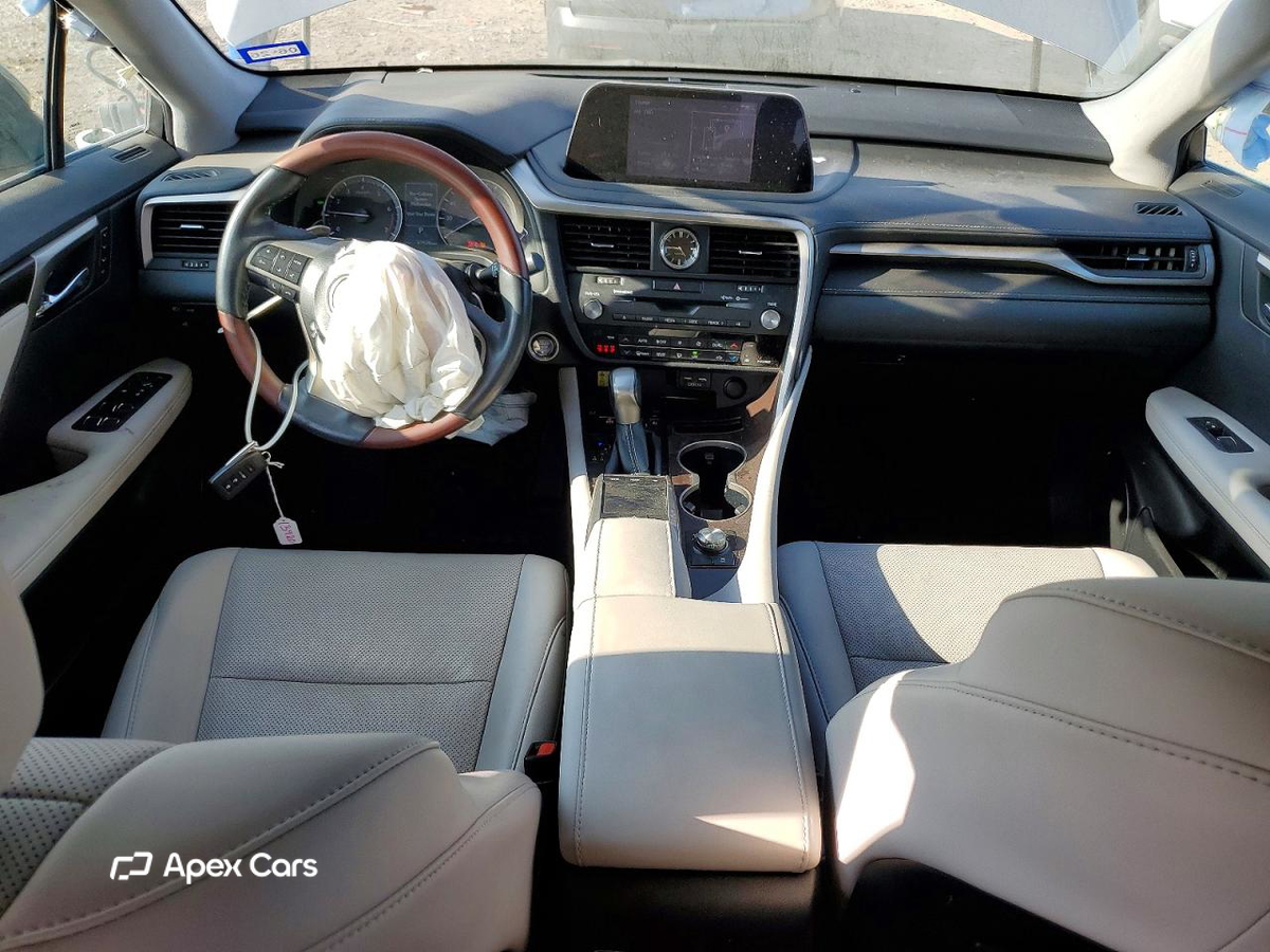 Lexus RX 2021