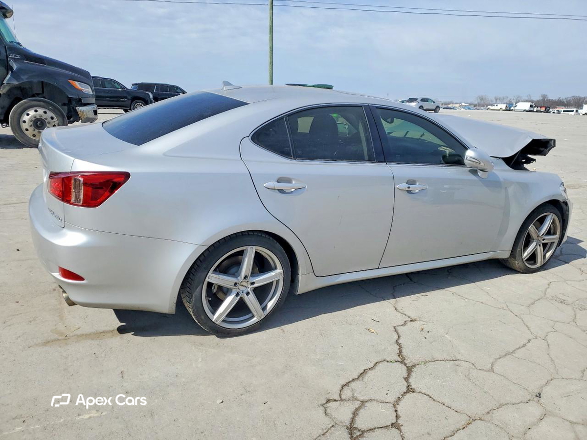 Lexus IS 2013
