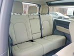 Land Rover Defender 2024