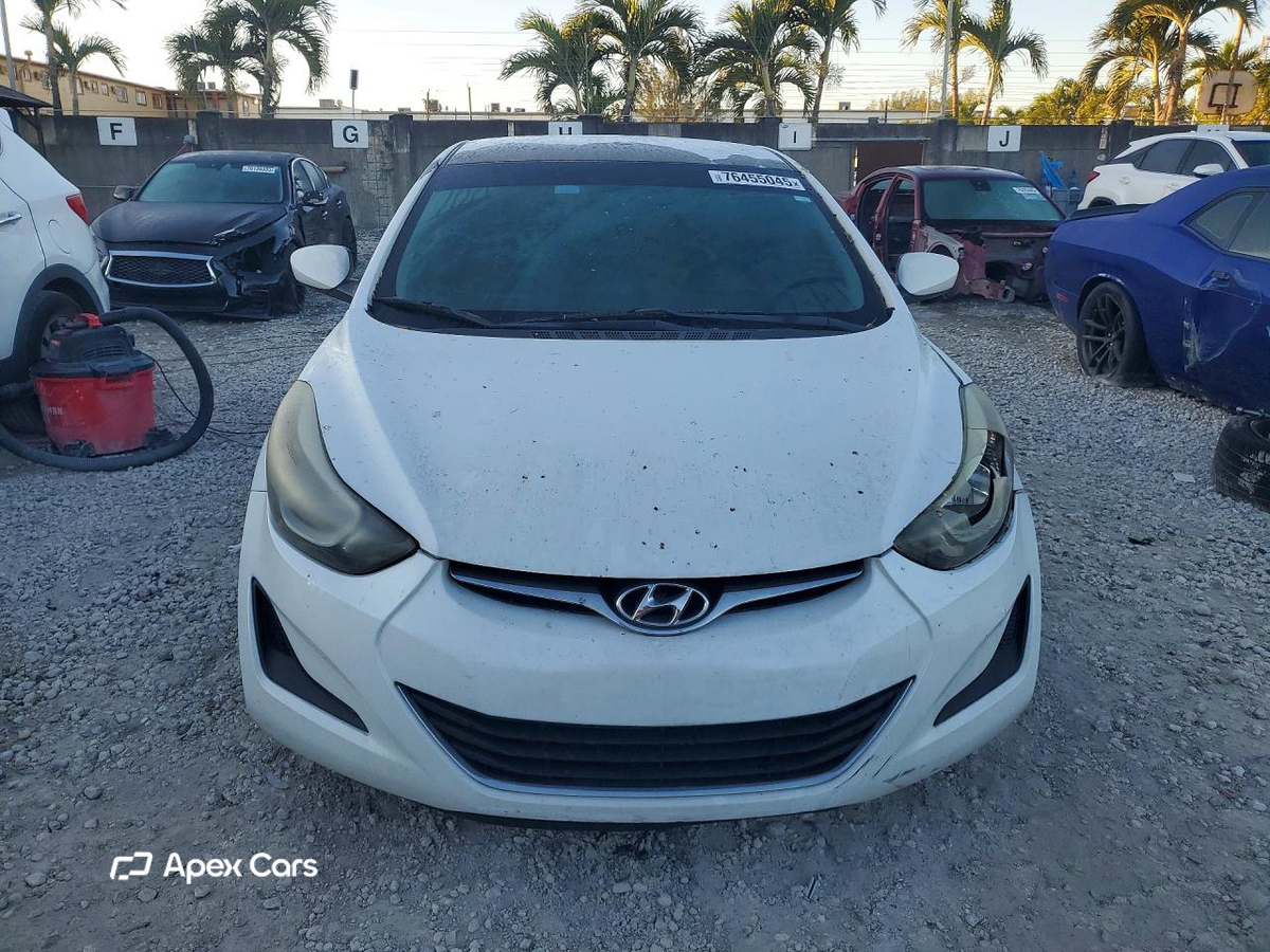 Hyundai Elantra 2016