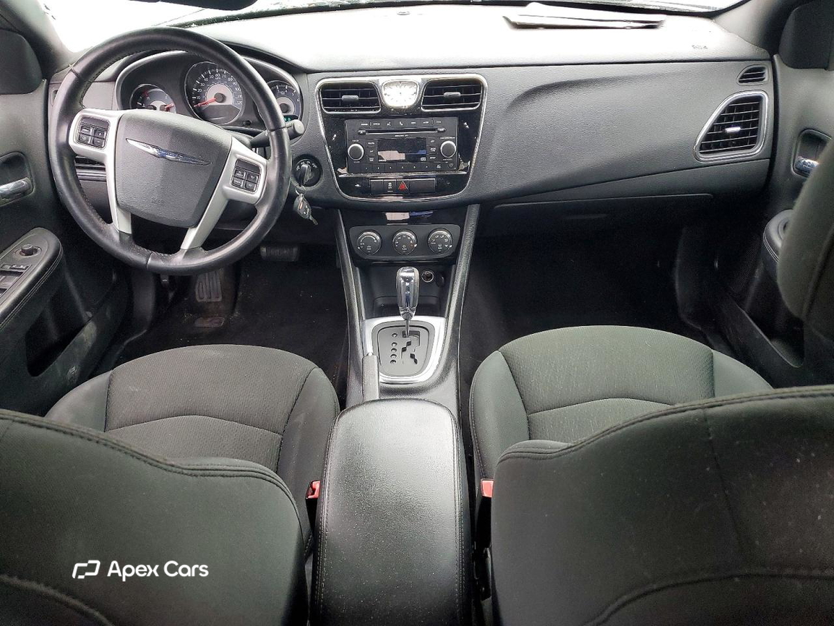 Chrysler 200 2011