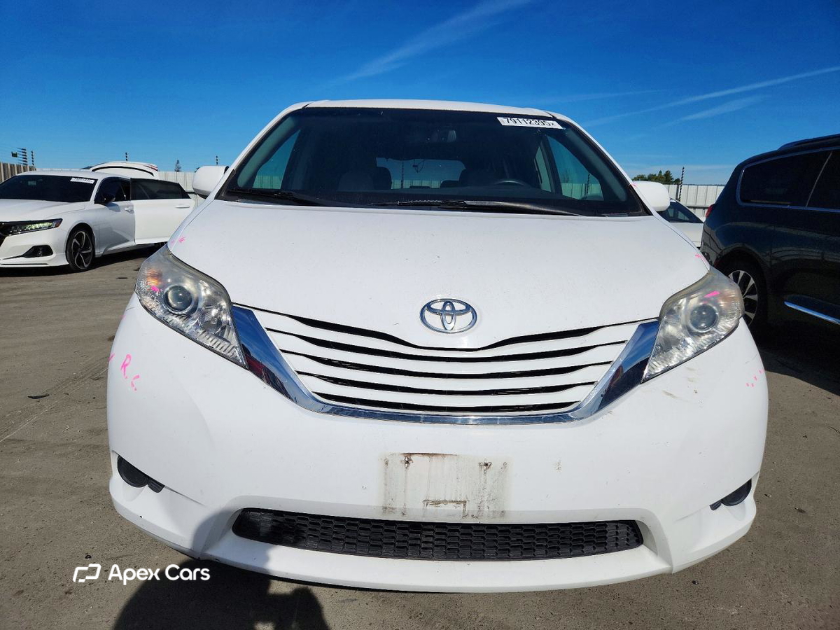 Toyota Sienna 2015