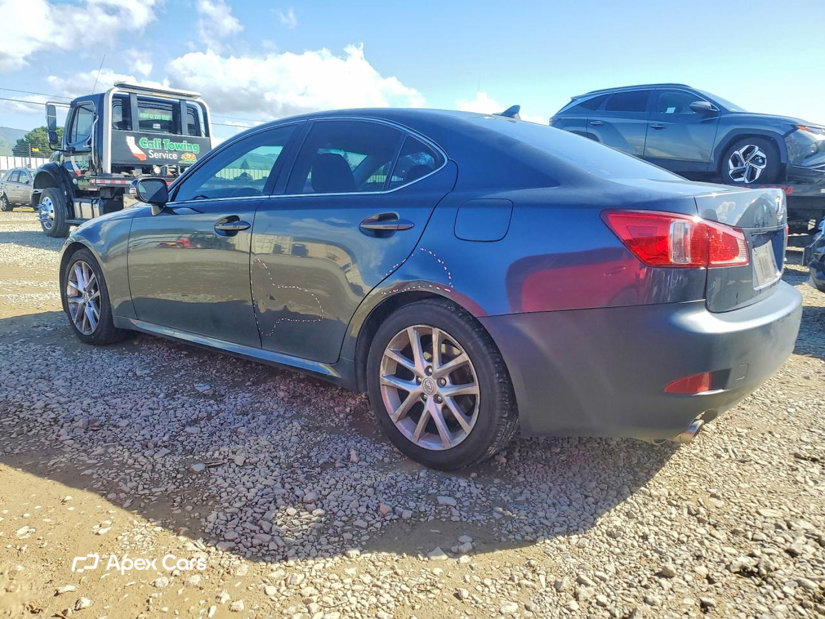 Lexus IS 2011