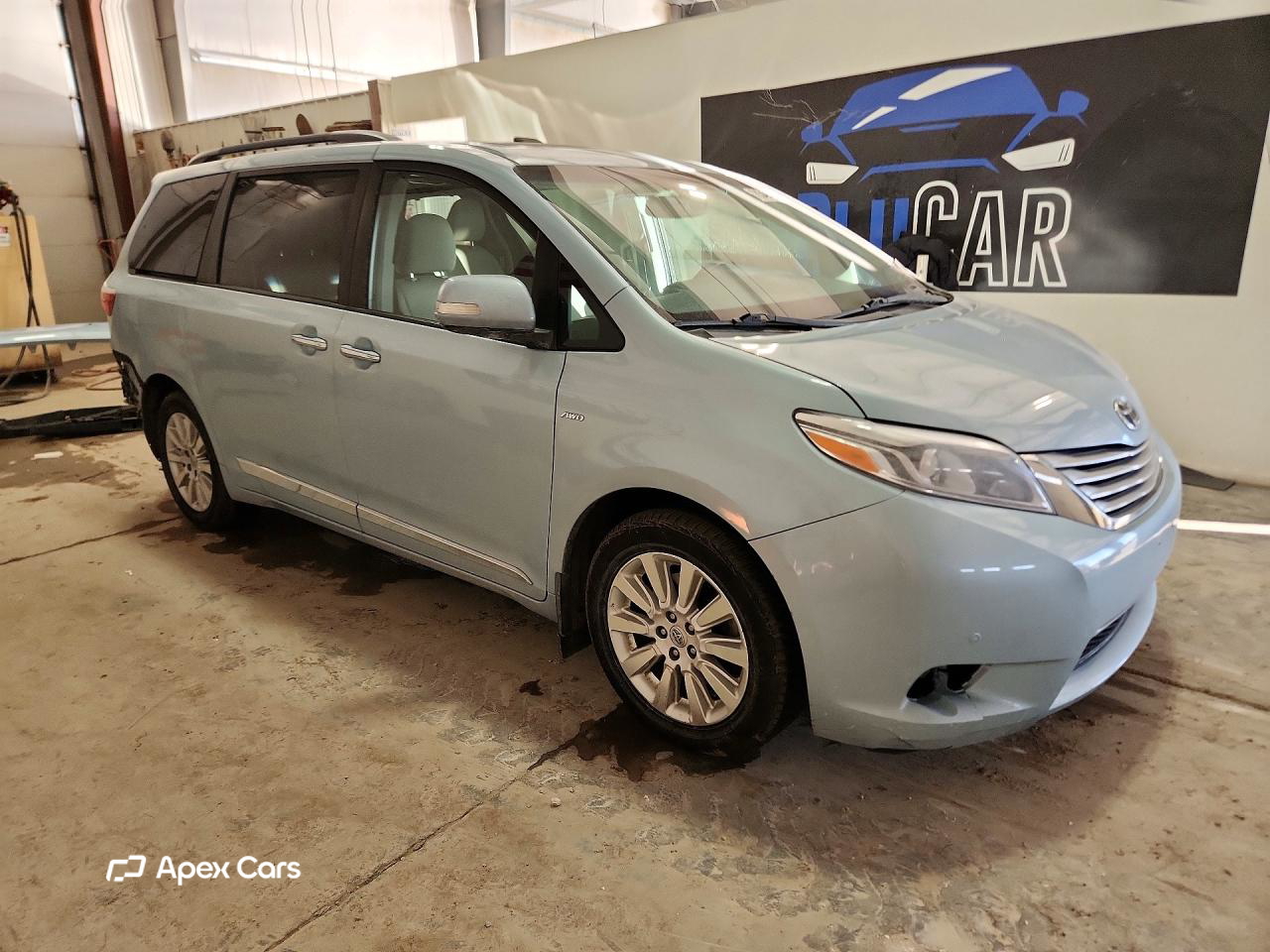 Toyota Sienna 2016