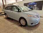 Toyota Sienna 2016