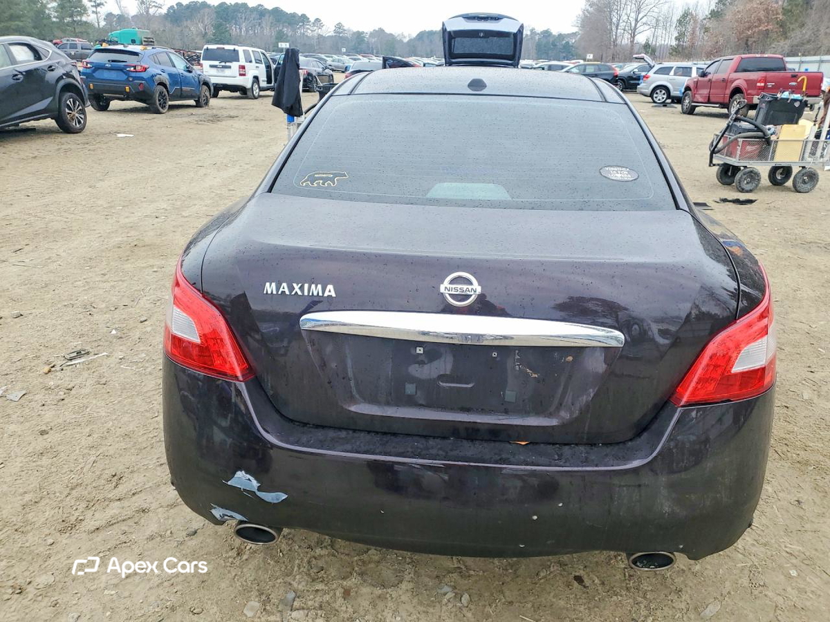 Nissan Maxima 2014