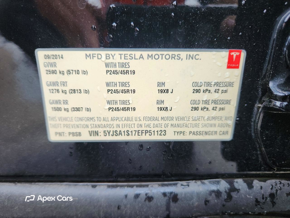 Tesla Model S 2014