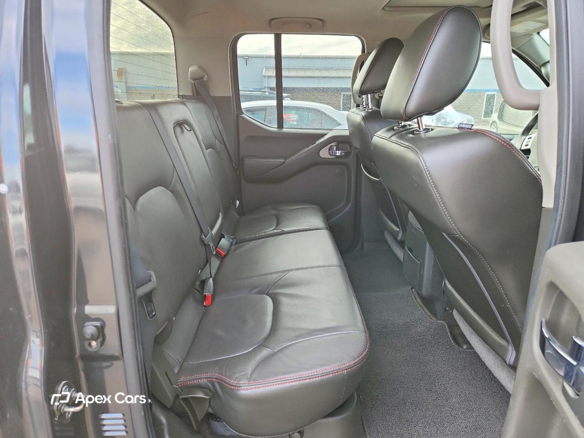 Nissan Navara (Frontier) 2012