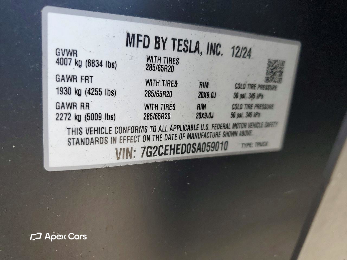 Tesla Cybertruck 2025