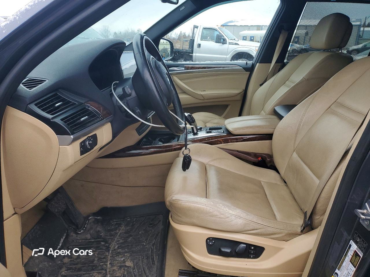 BMW X5 2011