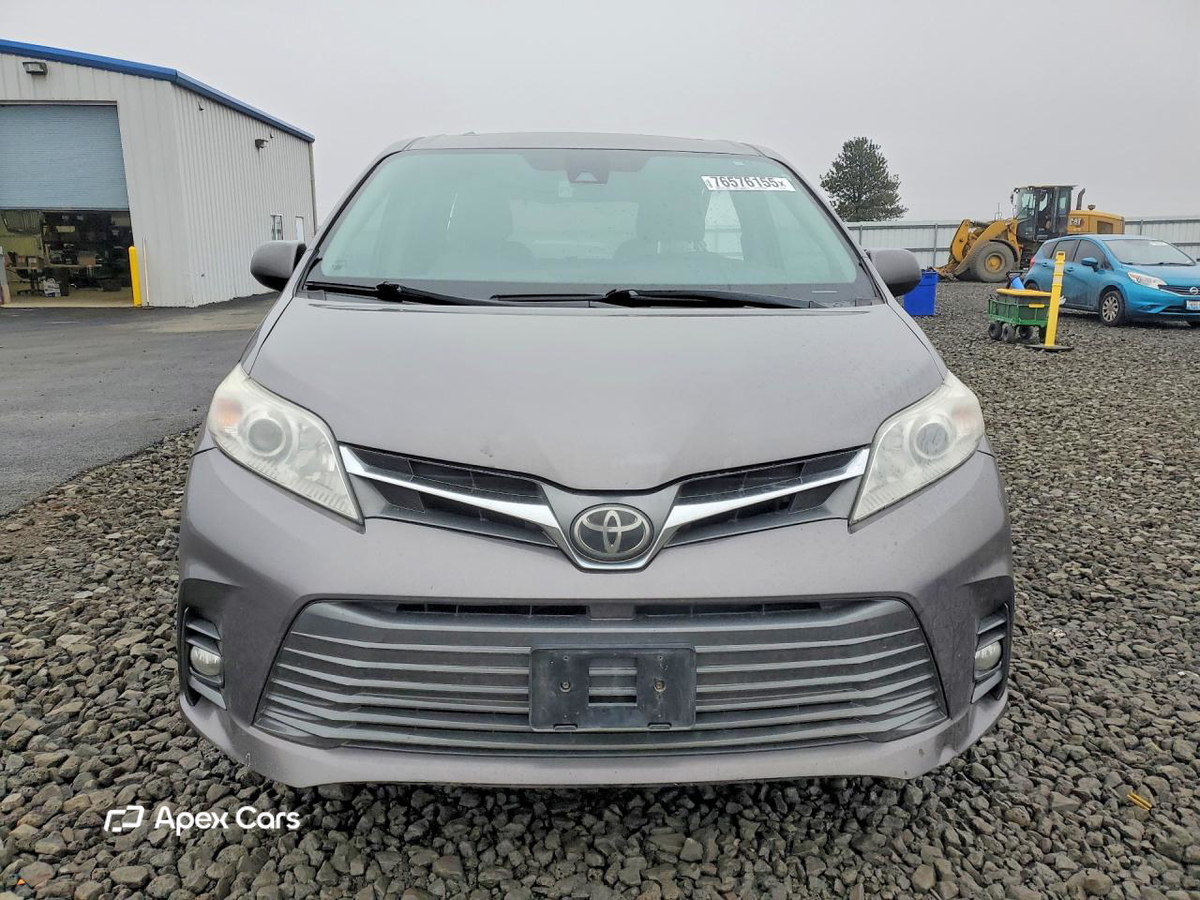 Toyota Sienna 2018