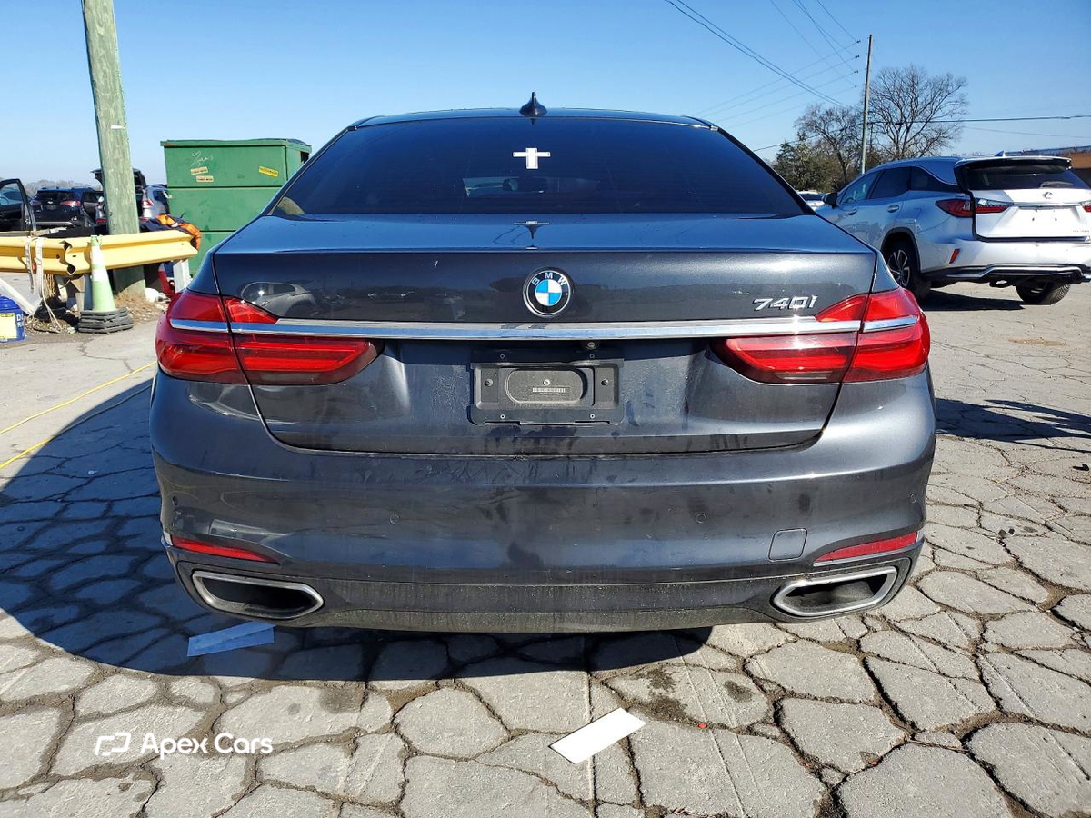 BMW Series 7 2016