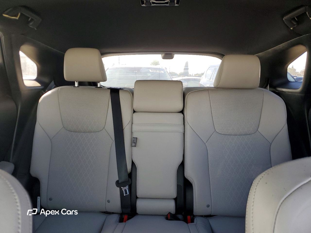 Lexus RX 2023