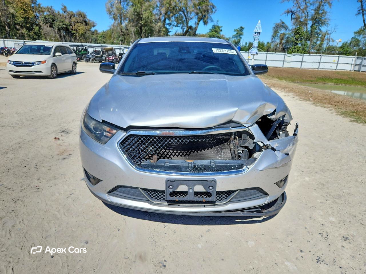 Ford Taurus 2013