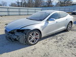 Tesla Model S 2015