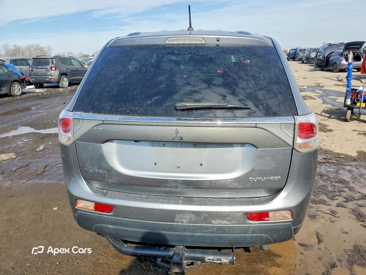 Mitsubishi Outlander 2014
