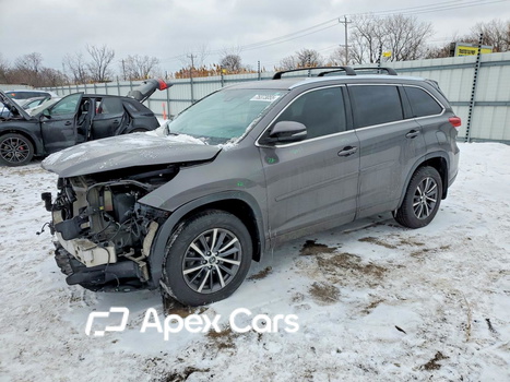 Toyota Highlander 2018 - Image 1 of 13