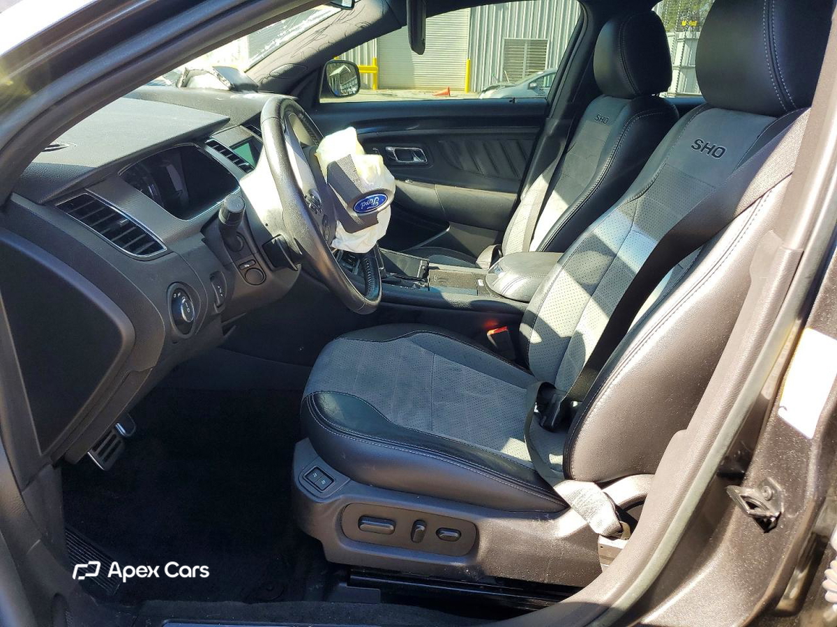 Ford Taurus 2018