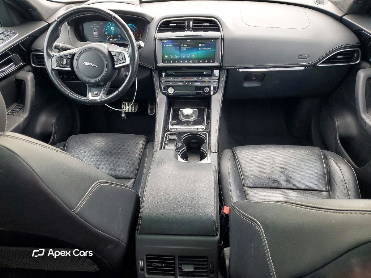 Jaguar F-Pace 2017
