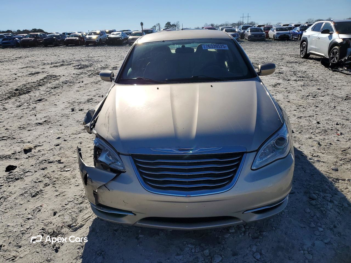 Chrysler 200 2013