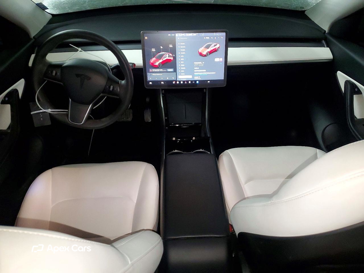 Tesla Model Y 2021